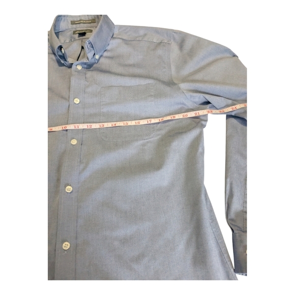 Eddie Bauer Men's Blue Button-Up Shirt. Size M. - Picture 6 of 6
